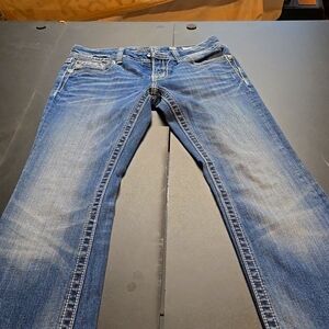 Miss me jeans only worn couple times I grew out of them 😀 size 29